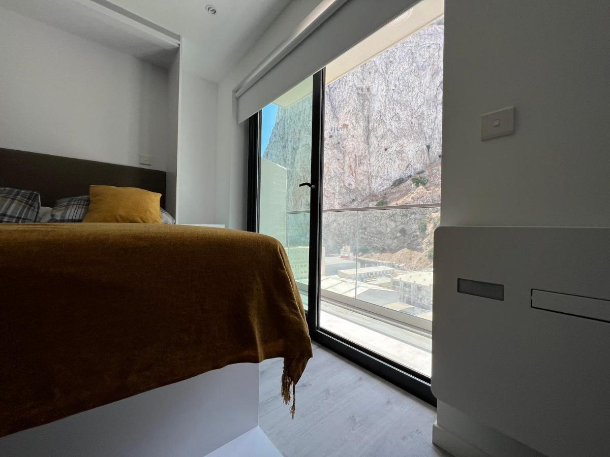 Modern Studio Apartment In Gibraltar - The Hub ภายนอก รูปภาพ
